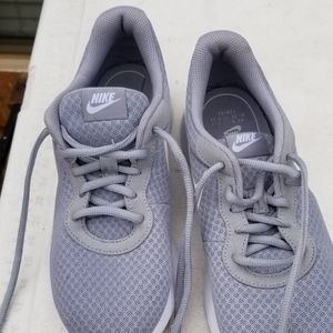 Nike tennis shoes